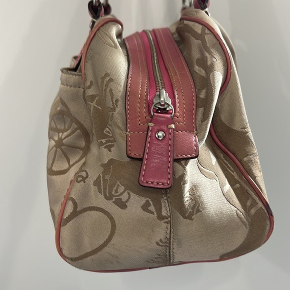 Coach Horse & Carriage SZ OS Logo Satchel Handbag F14481 Gold and Pink - Picture 10 of 11